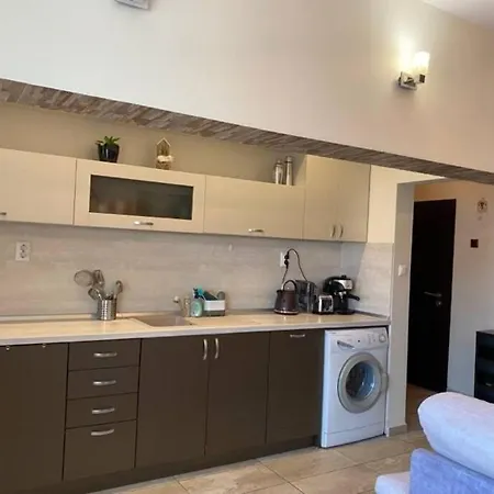 Center: Luxe/cozy *